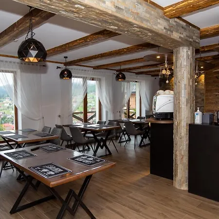 князів двір *