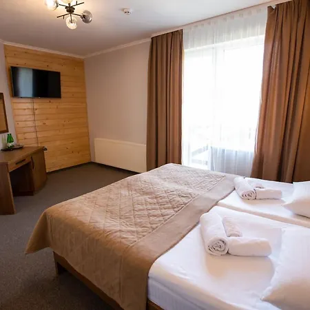 князів двір *