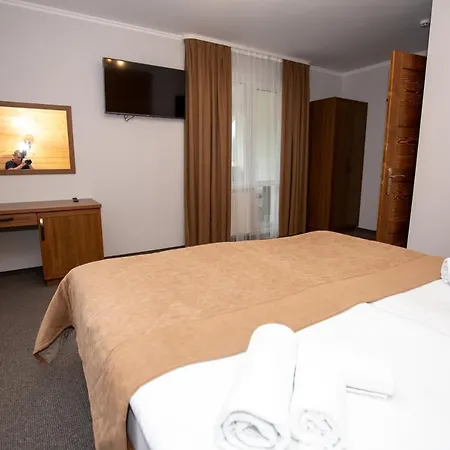 князів двір Hotel *