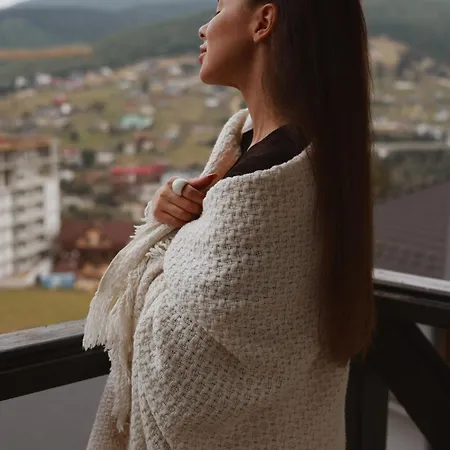князів двір *
