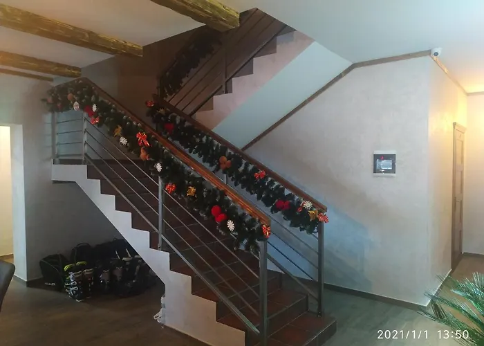 князів двір 酒店