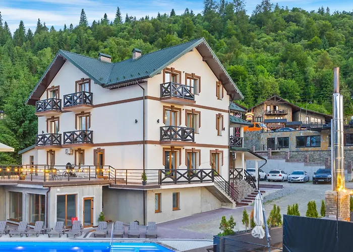 князів двір 酒店 布克维